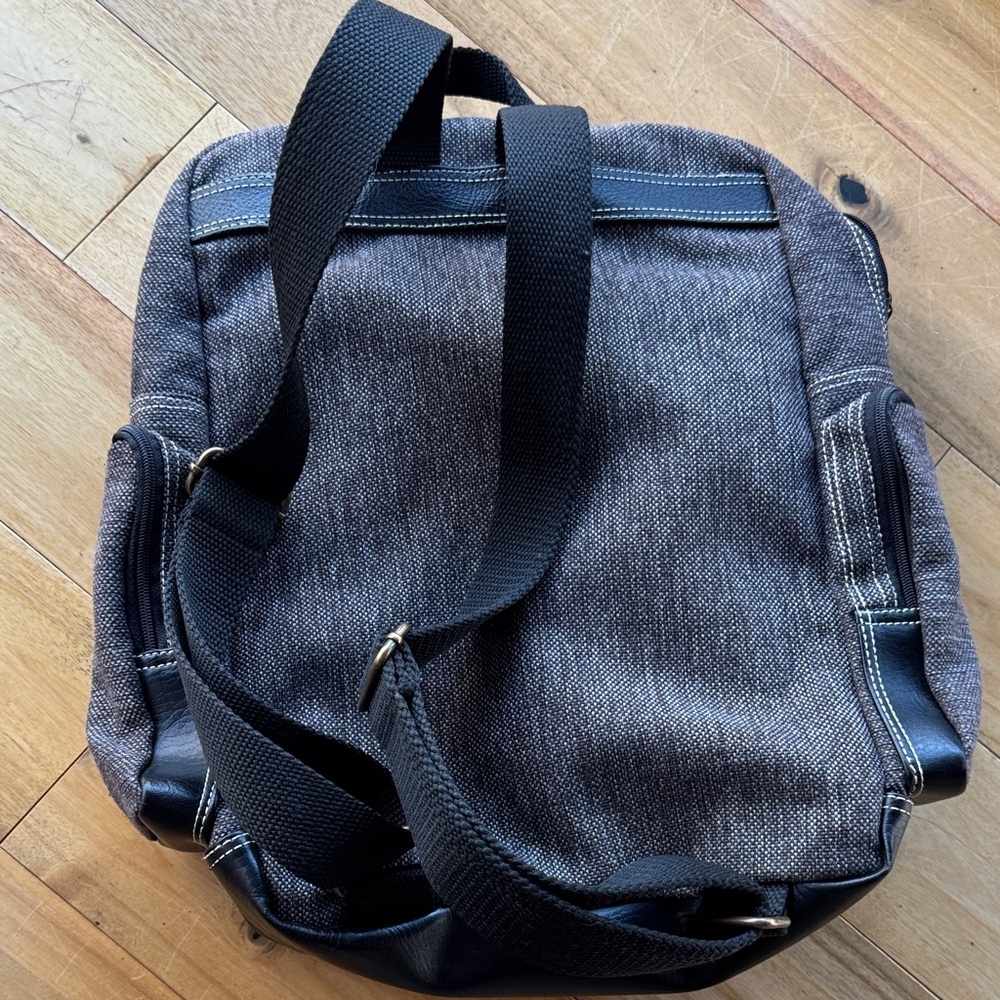 Just Fred’s Stylish Black and Brown Backpack satchel - Picture 8 of 8